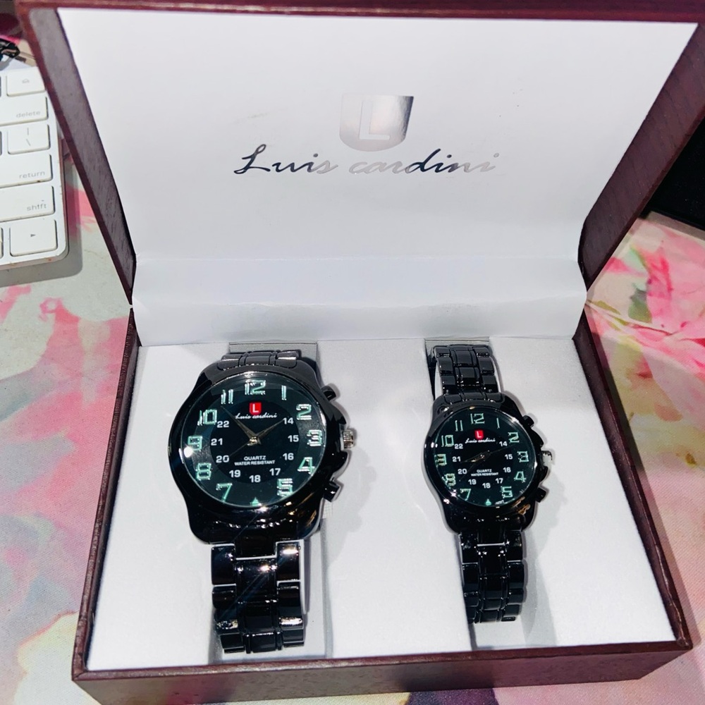 Black and Silver Men's Watch Duo